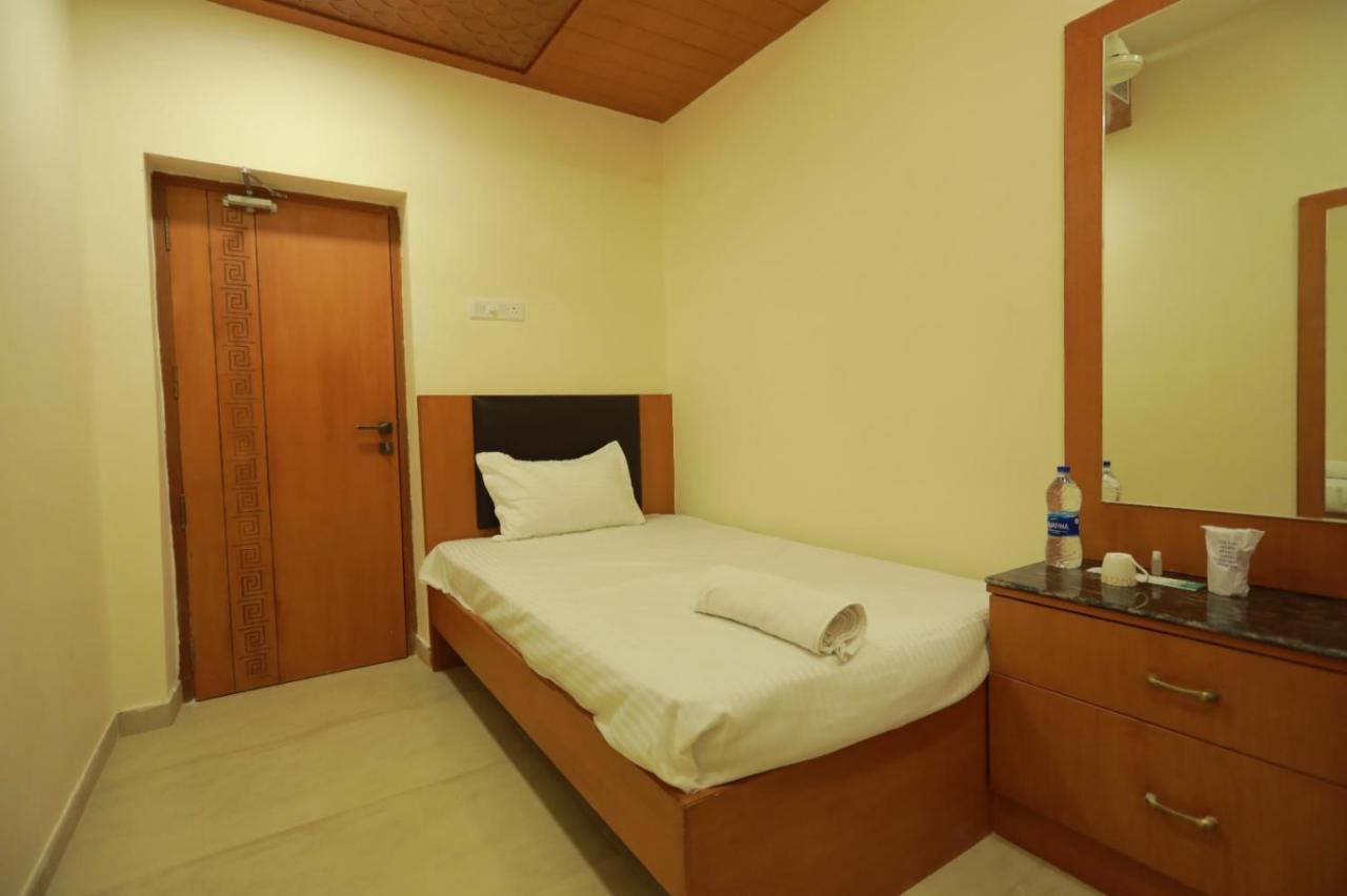 Hotel Ashok Palace Karur  Exterior photo