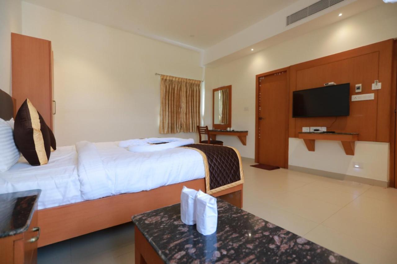 Hotel Ashok Palace Karur  Exterior photo